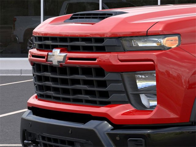 2025 Chevrolet Silverado 2500HD Custom photo 13