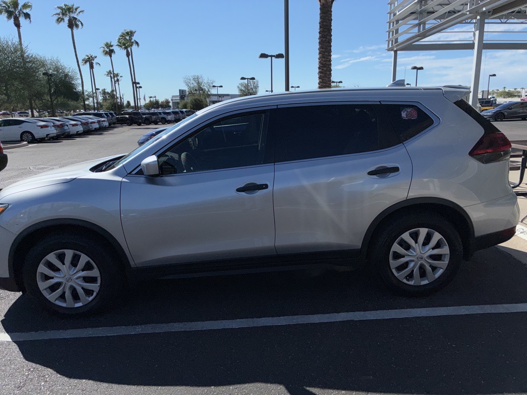 2020 Nissan Rogue S photo 3