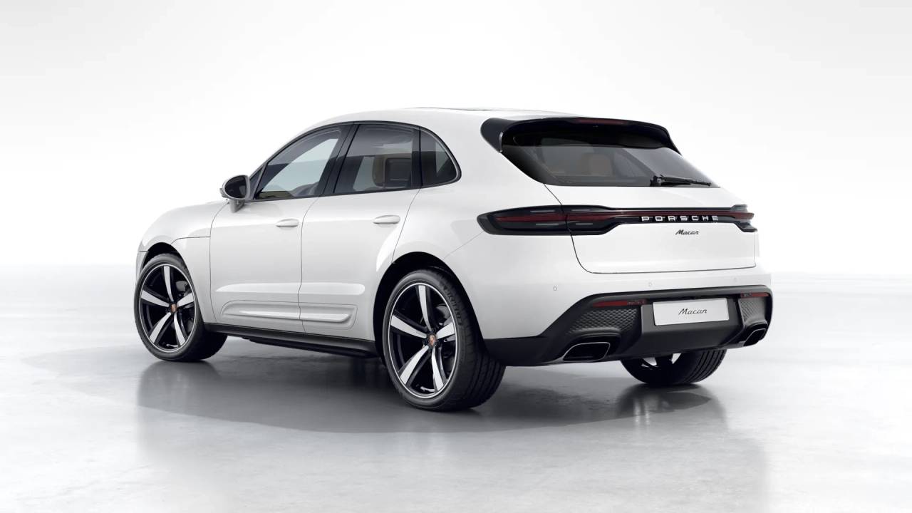 2026 Porsche Macan T photo 3