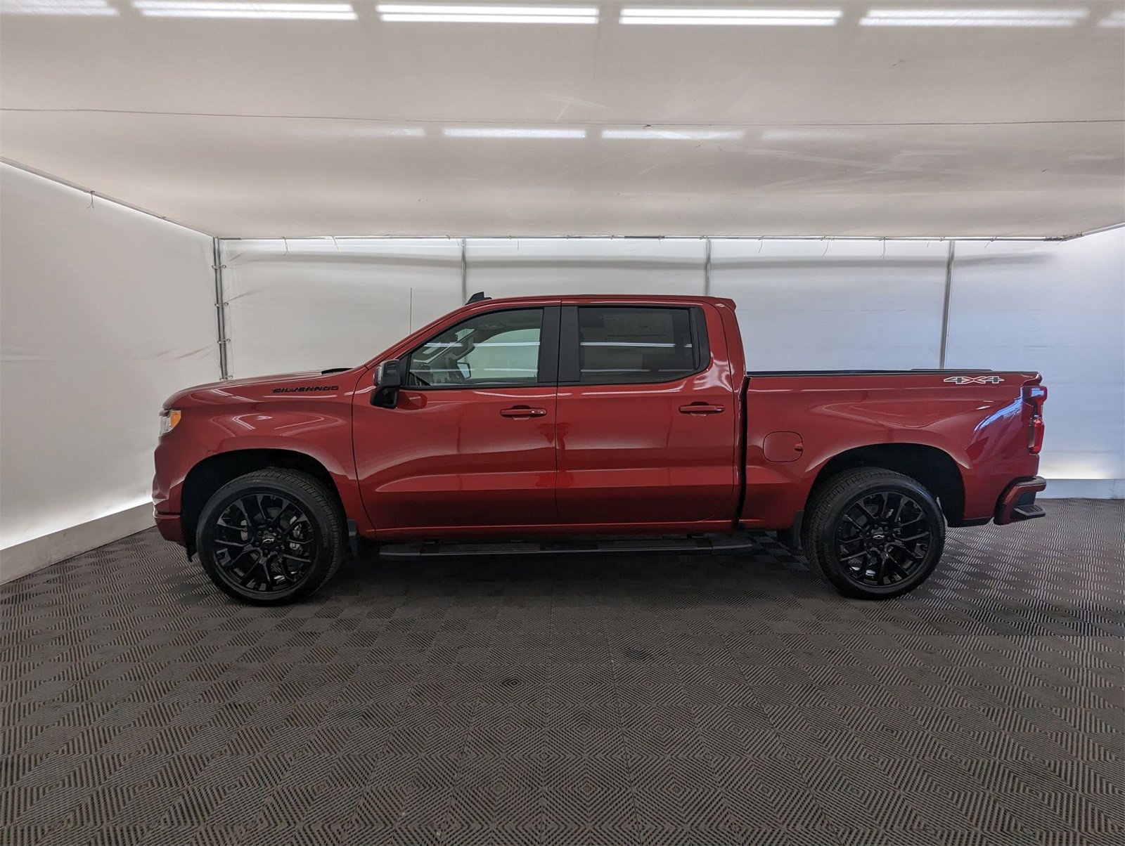 2025 Chevrolet Silverado RST photo 3