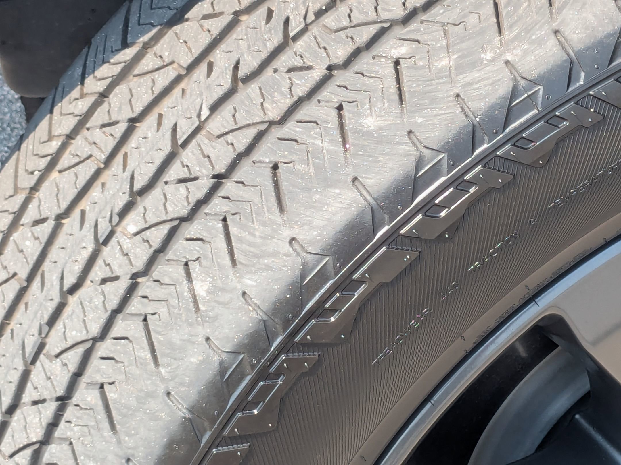 2023 Ford F-150 Lariat photo 4