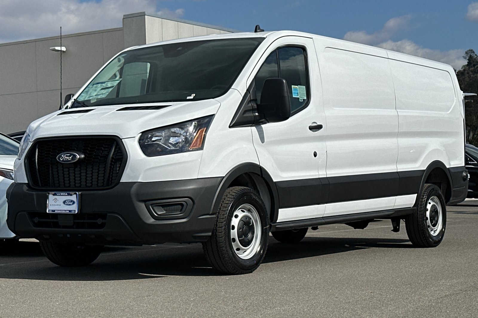 2024 Ford Transit photo 4