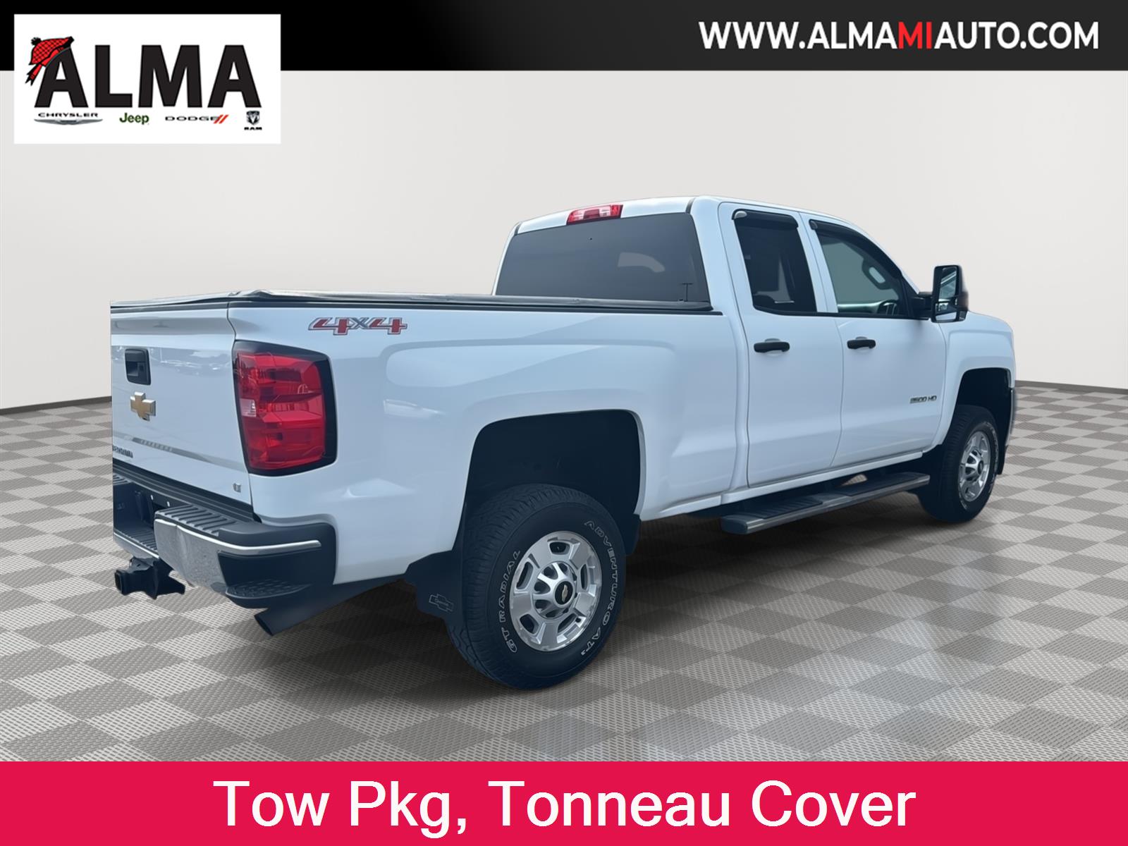 2015 Chevrolet Silverado 2500HD LT photo 3