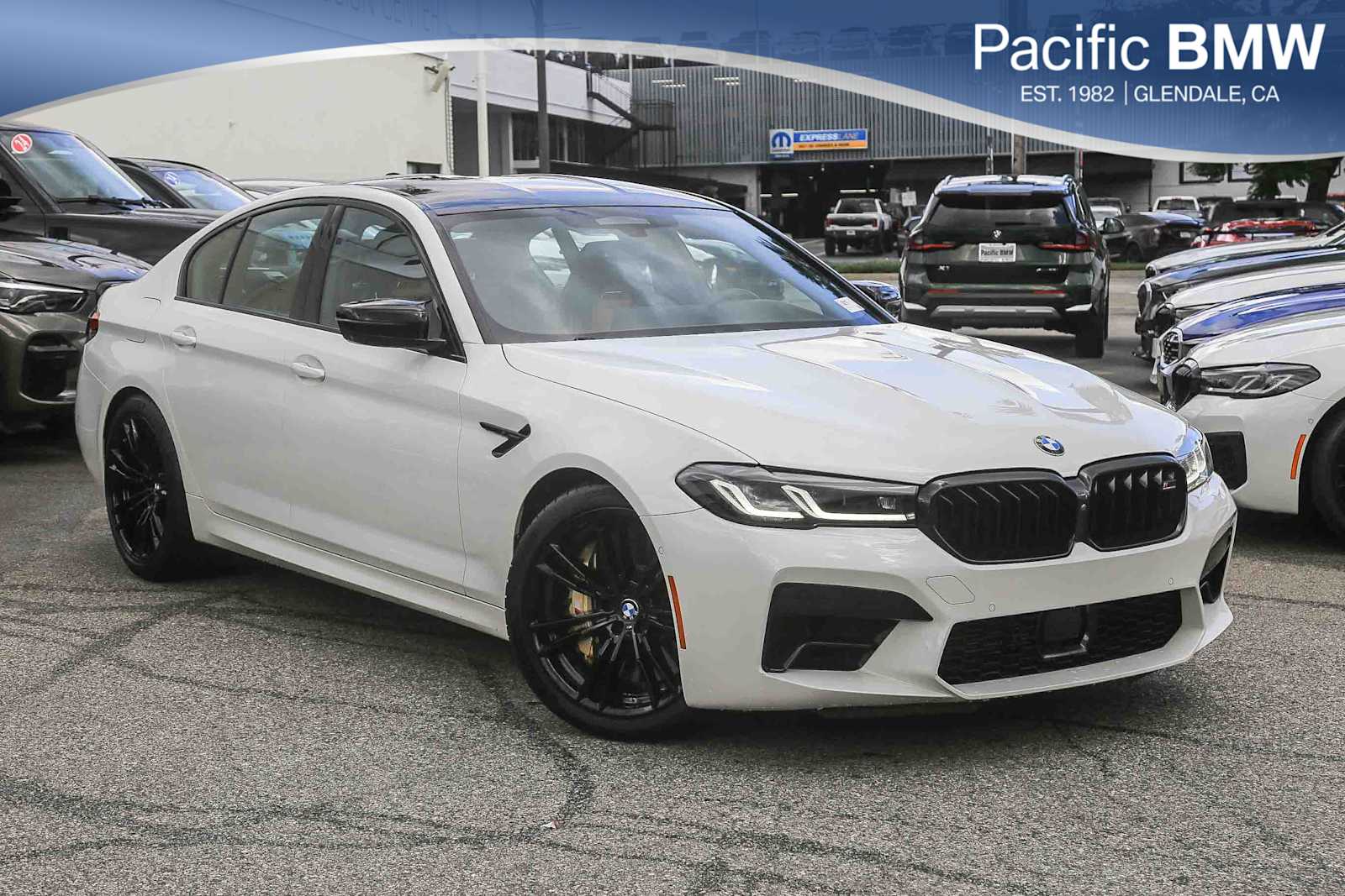 2023 BMW M5 Base's photo