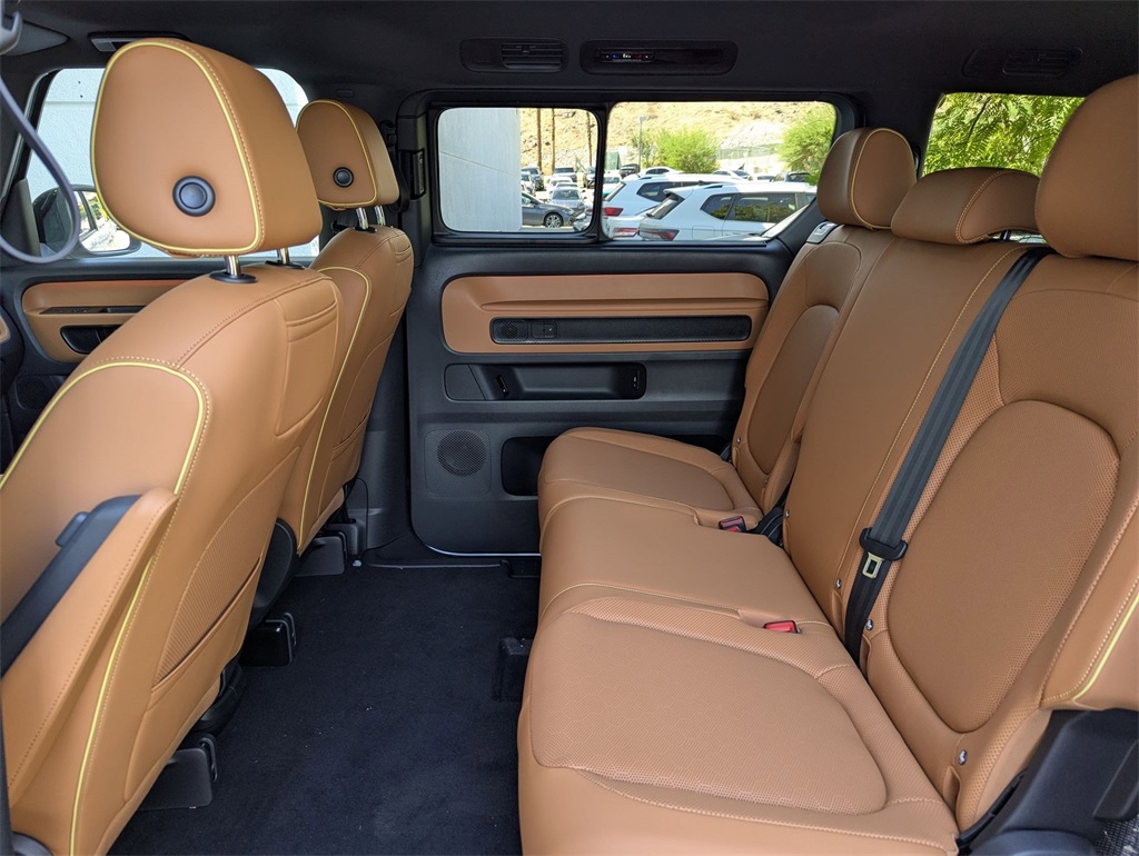 2025 Volkswagen ID. Buzz Pro S photo 17