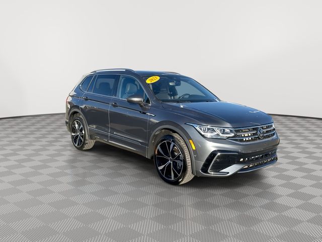 2023 Volkswagen Tiguan SEL R-Line Black photo 2