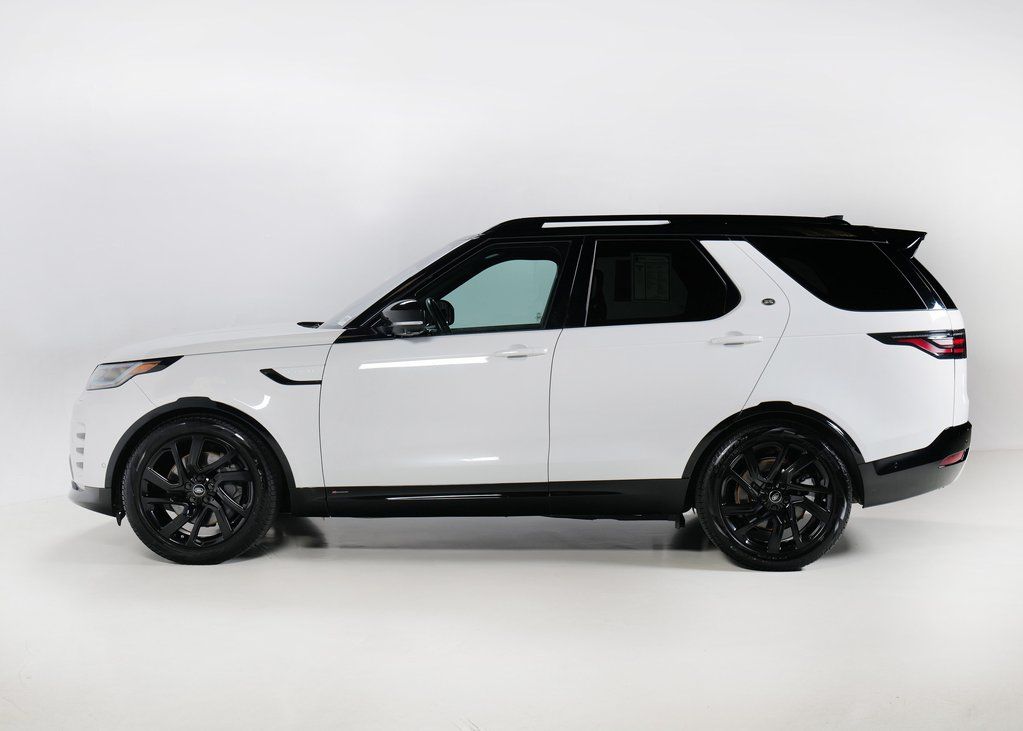 2021 Land Rover Discovery S photo 5