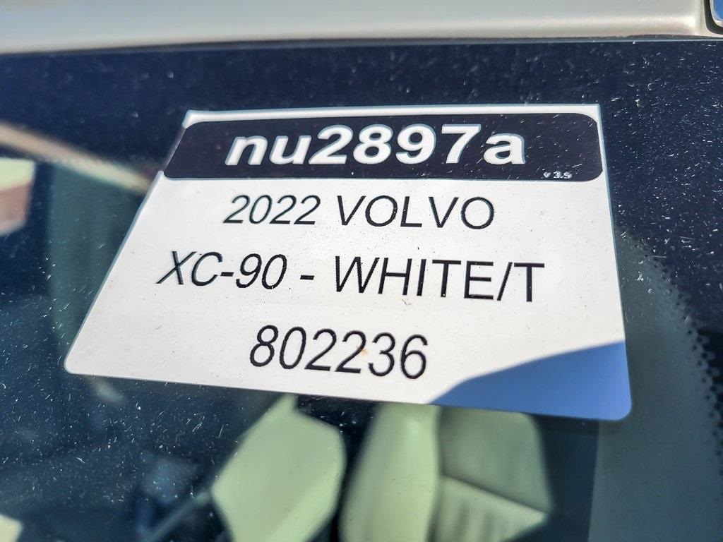 2022 VOLVO XC90 - Image 22