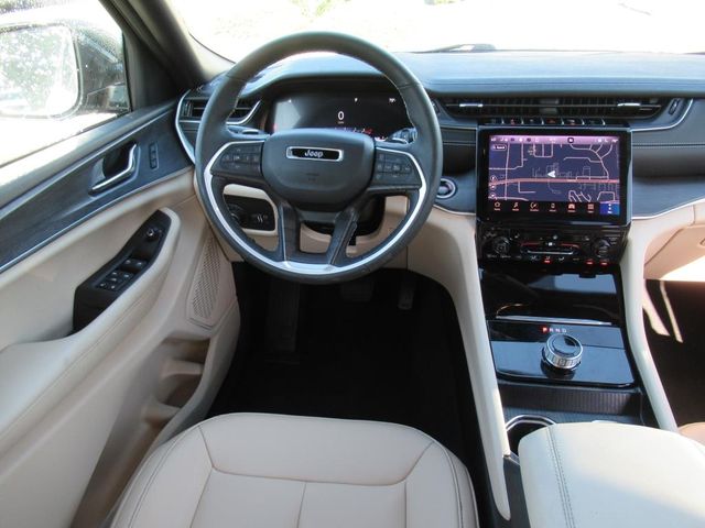 2024 Jeep Grand Cherokee Limited photo 11