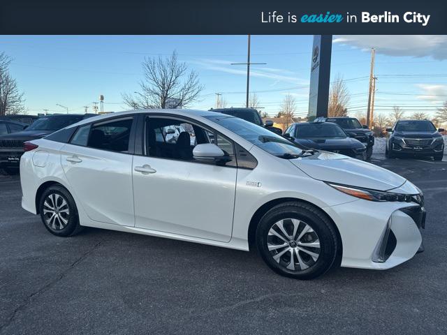 2020 Toyota Prius Prime LE's photo