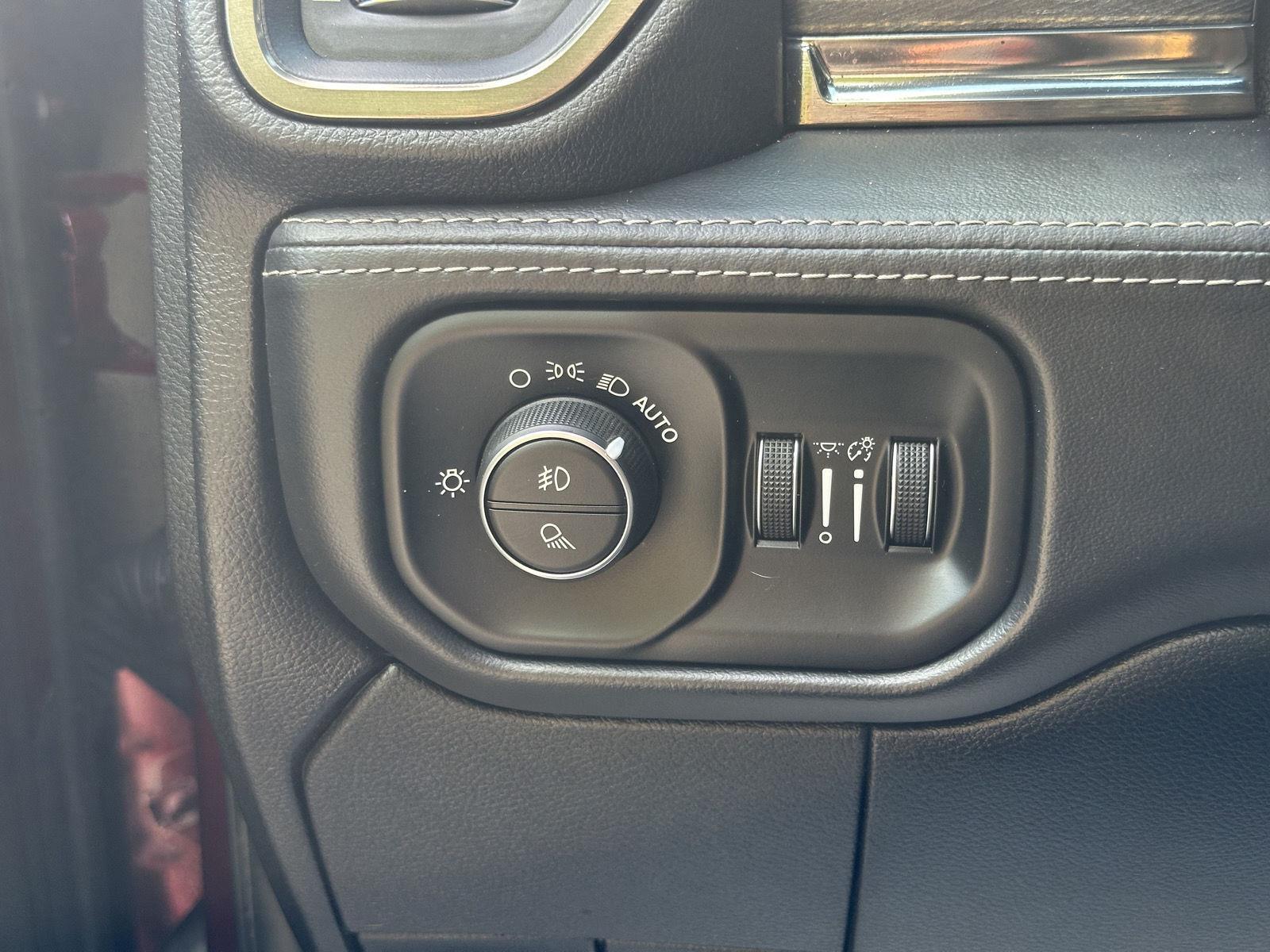 2019 Ram 2500 Limited photo 16