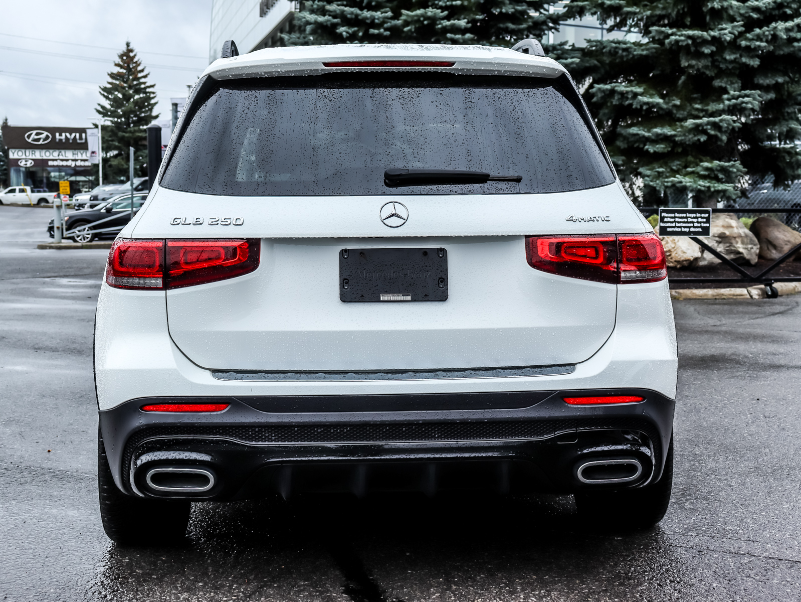 PreOwned 2020 MercedesBenz GLB250 4MATIC® SUV SUV in Ottawa UC4893