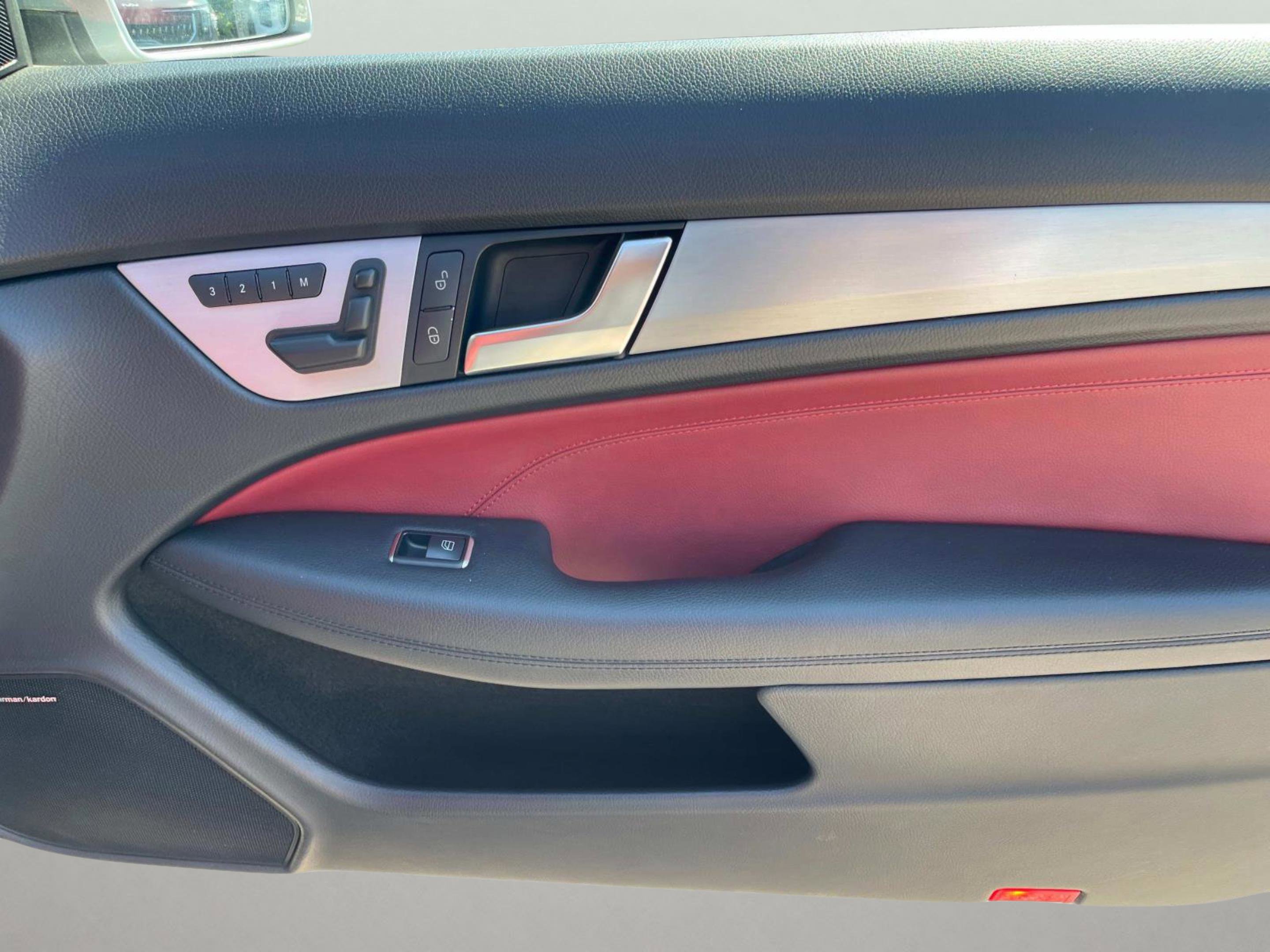2014 Mercedes Benz C 250 photo 15