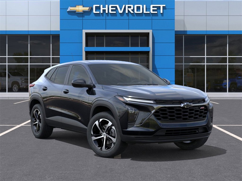 2025 Chevrolet Trax photo 2