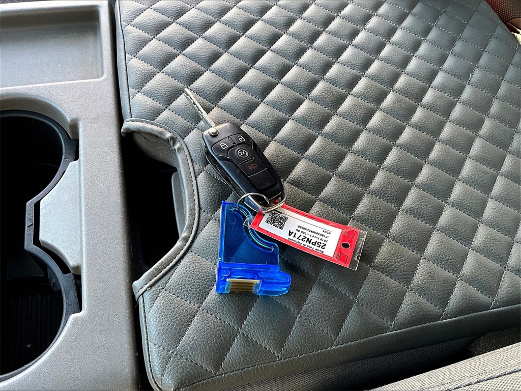 2019 Ford F-350 photo 25