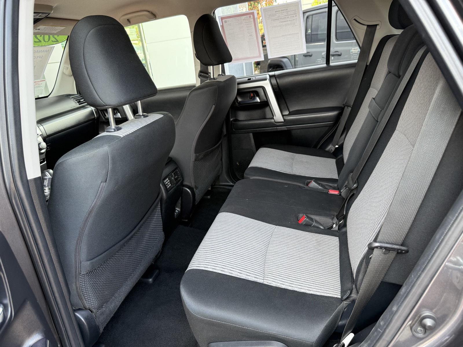 2021 Toyota 4Runner SR5 photo 15