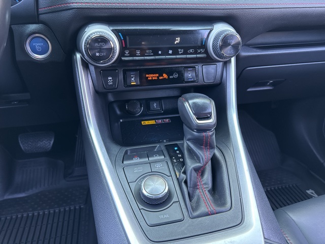 2022 Toyota RAV4 Prime XSE photo 33