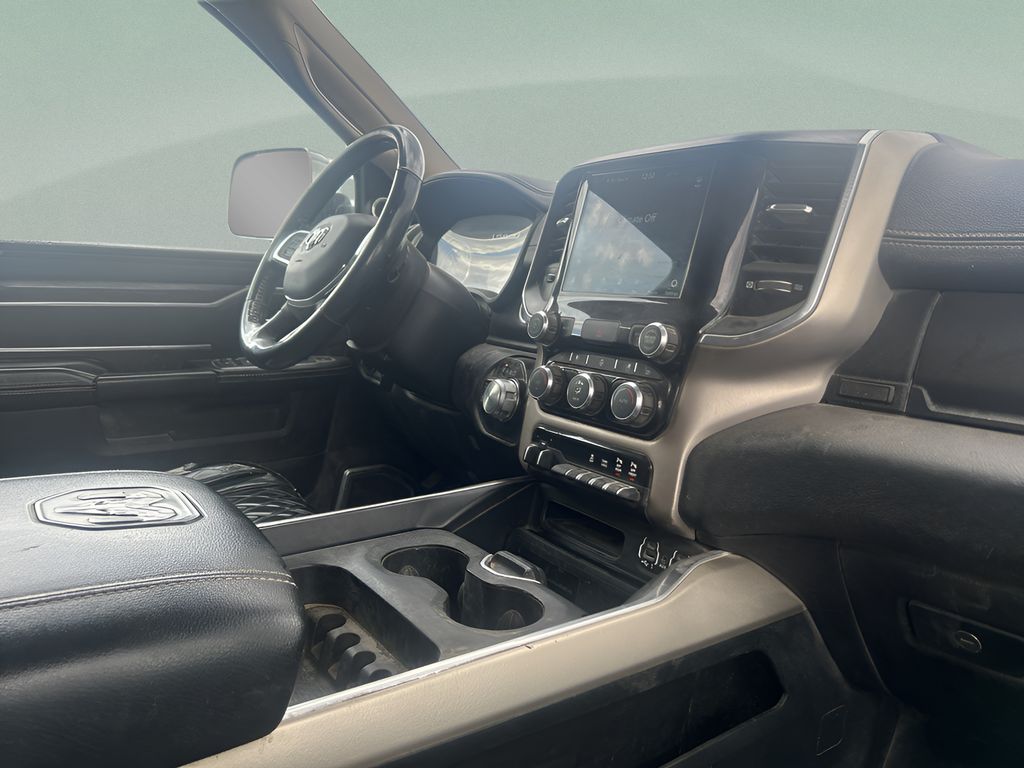 2020 Ram 2500 Laramie photo 18