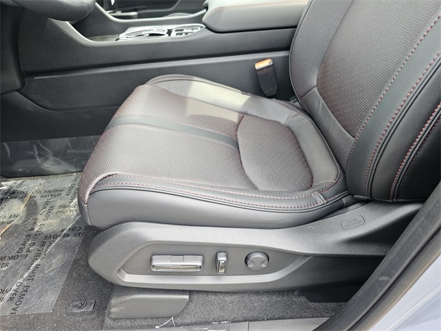 2025 Honda Pilot Black Edition photo 14