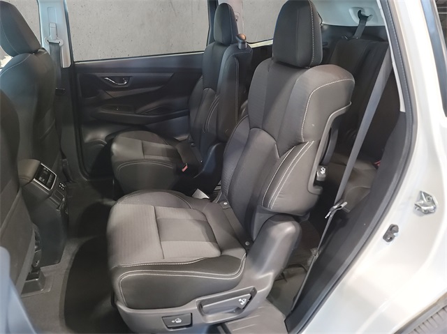 2024 Subaru Ascent Premium photo 14