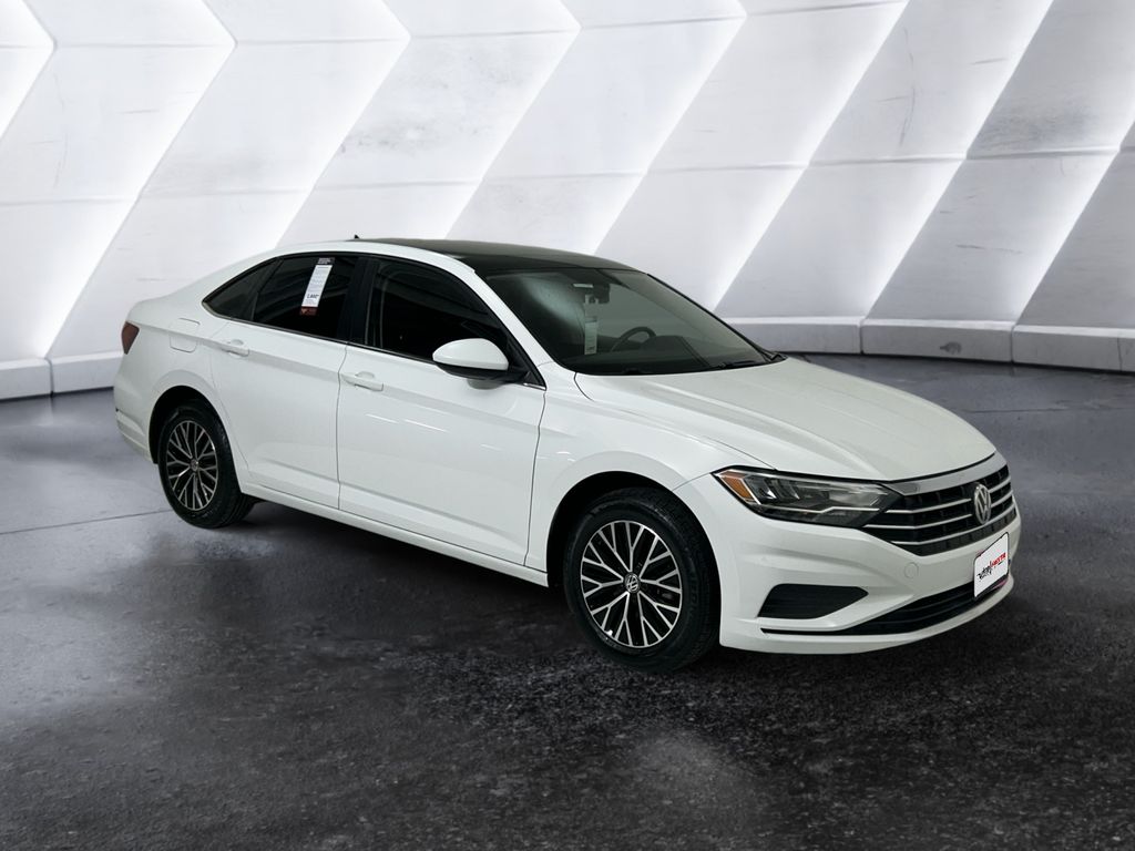 2021 Volkswagen Jetta SE's photo