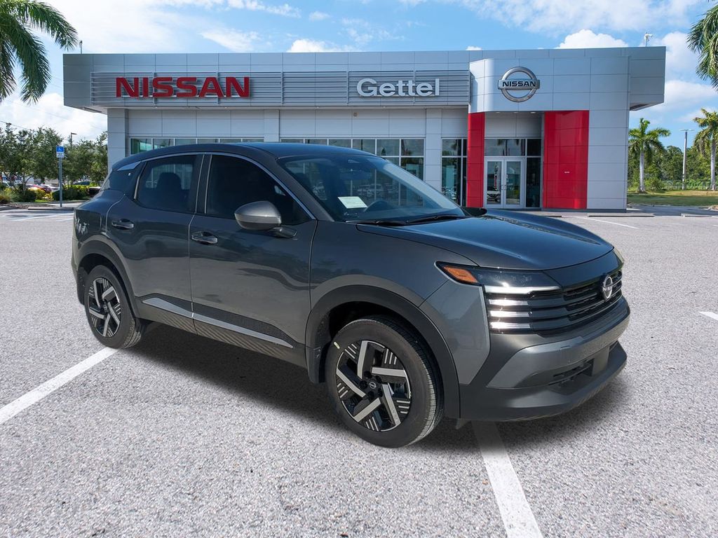 2025 Nissan Kicks SV photo 3