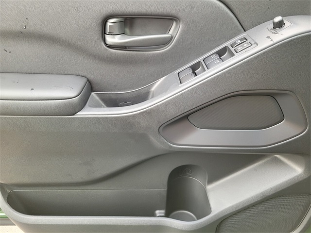 2026 Nissan Frontier Crew Cab SV photo 18
