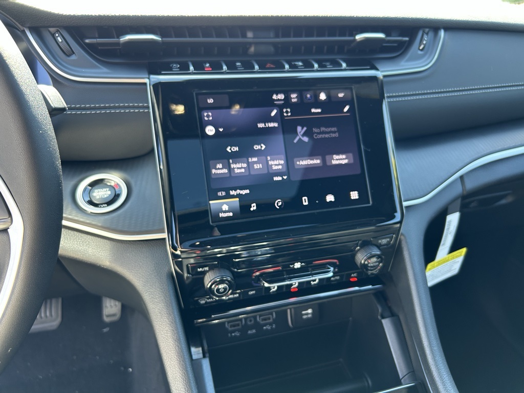 2025 Jeep Grand Cherokee Laredo X photo 17