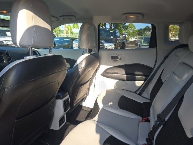 2019 Jeep Compass Latitude photo 3