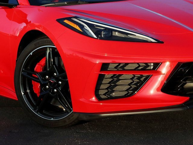 2020 Chevrolet Corvette Stingray 2LT photo 3