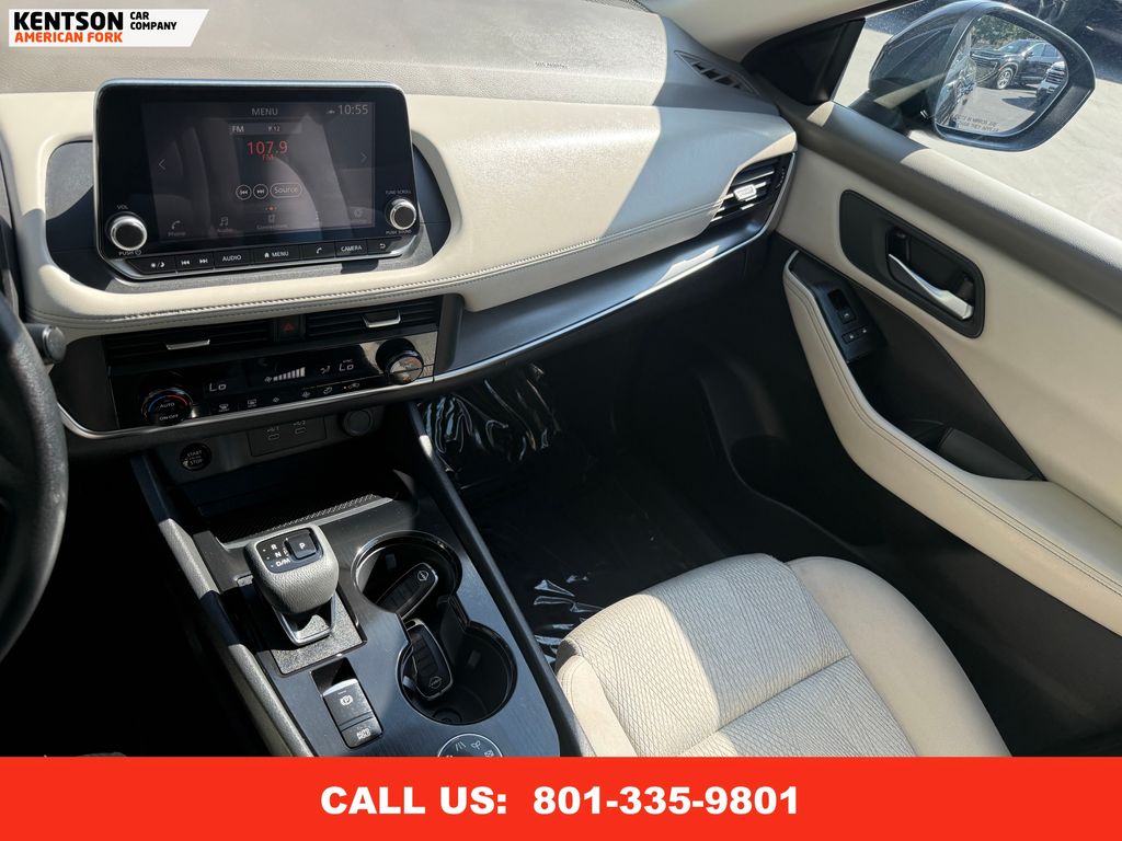 2024 Nissan Rogue SV photo 23