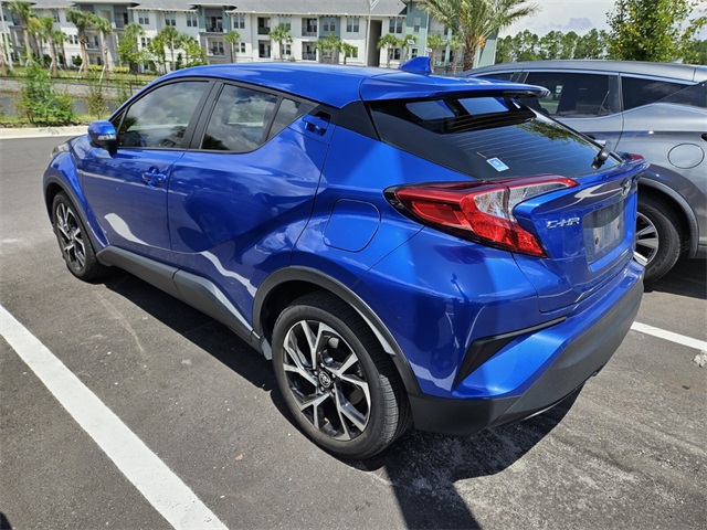 2022 Toyota C-HR Limited photo 3
