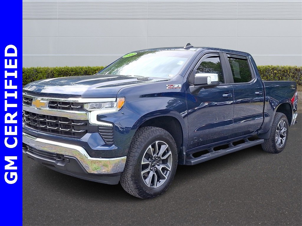 2022 Chevrolet Silverado 1500 LT photo 2