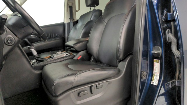 Used 2023  Nissan SL image 16