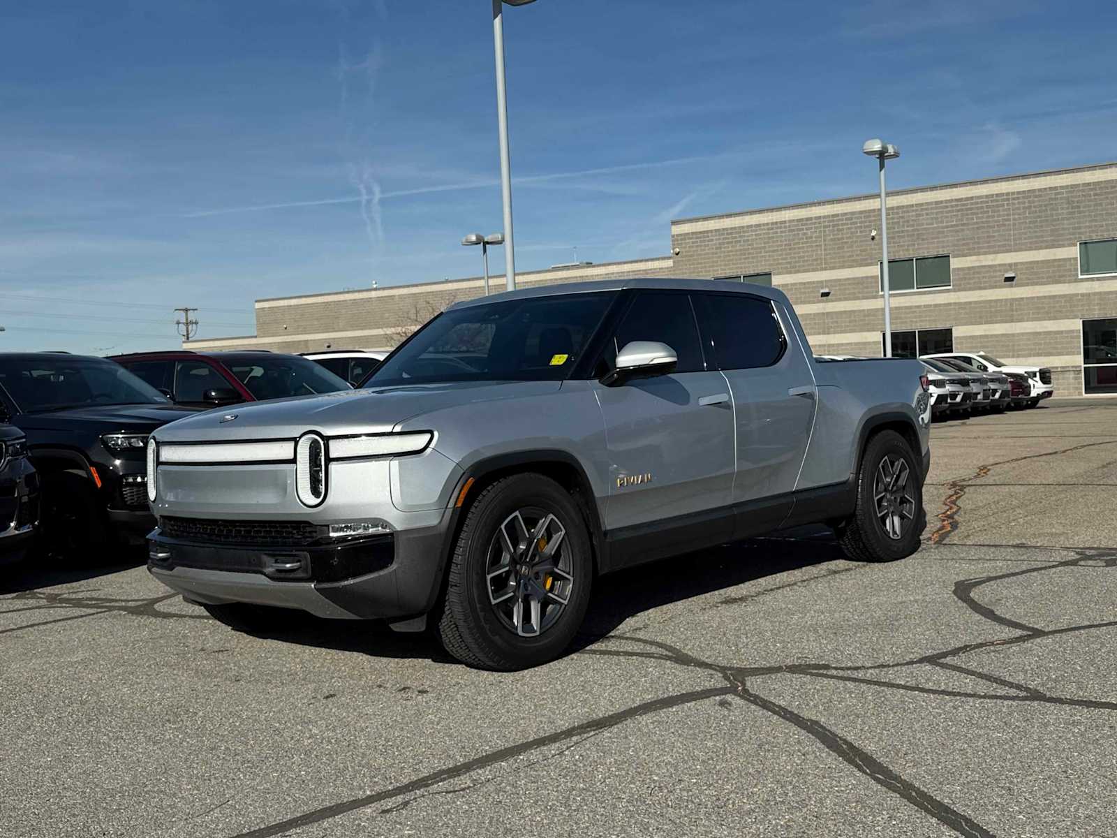 2022 Rivian R1T Adventure's photo