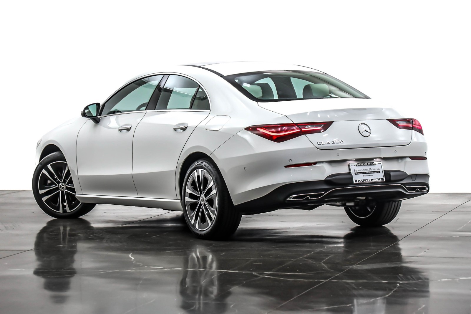 2025 Mercedes Benz CLA 250 photo 12