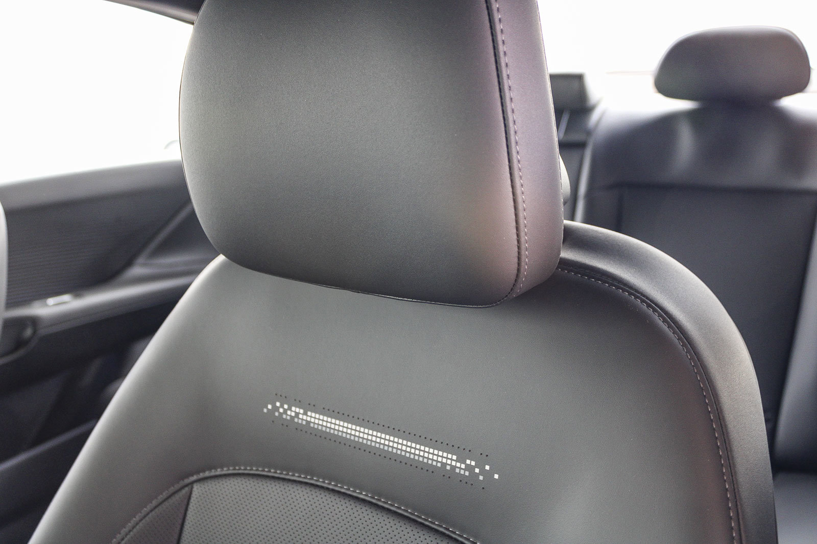 New 2025 Curated Silver Hyundai SEL image 25