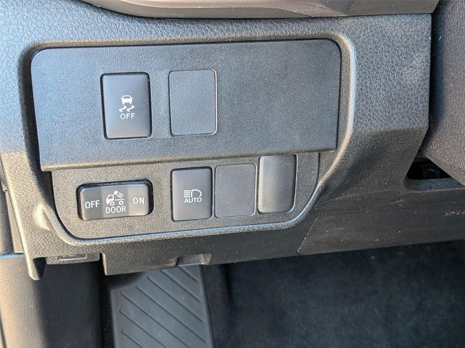 2022 Toyota Tacoma SR5 Double Cab V6 photo 15
