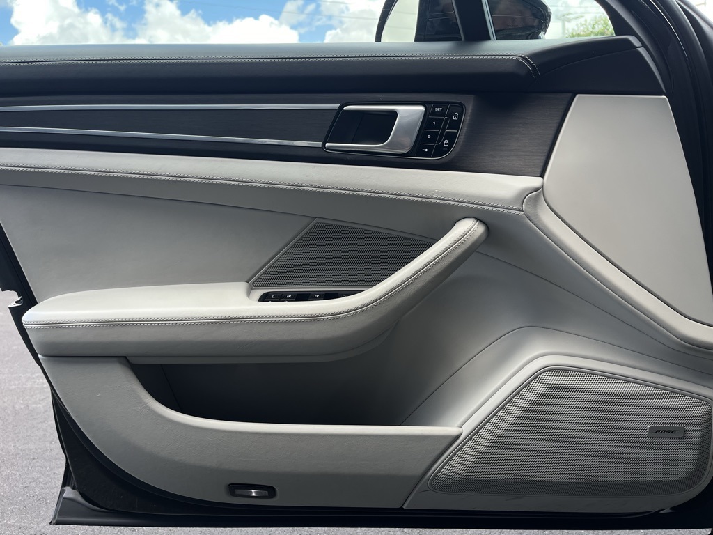 2020 Porsche Panamera Sport Turismo GTS photo 22