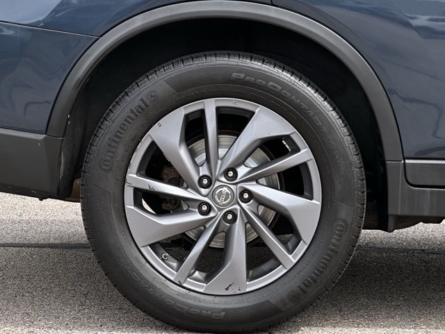 2016 Nissan Rogue SL photo 22