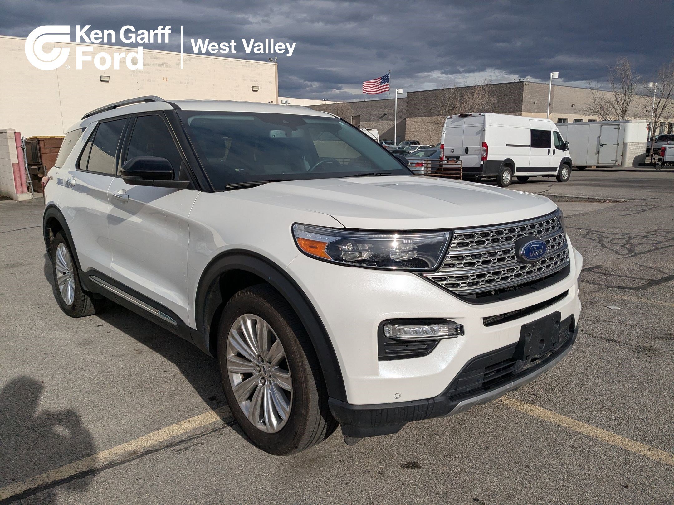 2022 Ford Explorer Limited HEV's photo