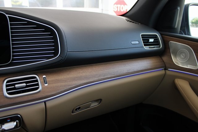 2026 Mercedes Benz GLS 450 4MATIC photo 31