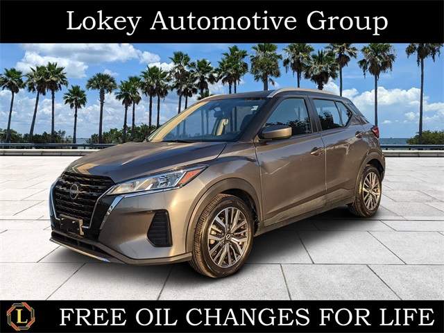 2022 Nissan Kicks SV