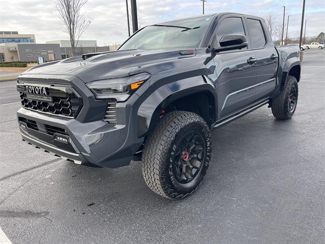 2025 Toyota Tacoma TRD Pro's photo