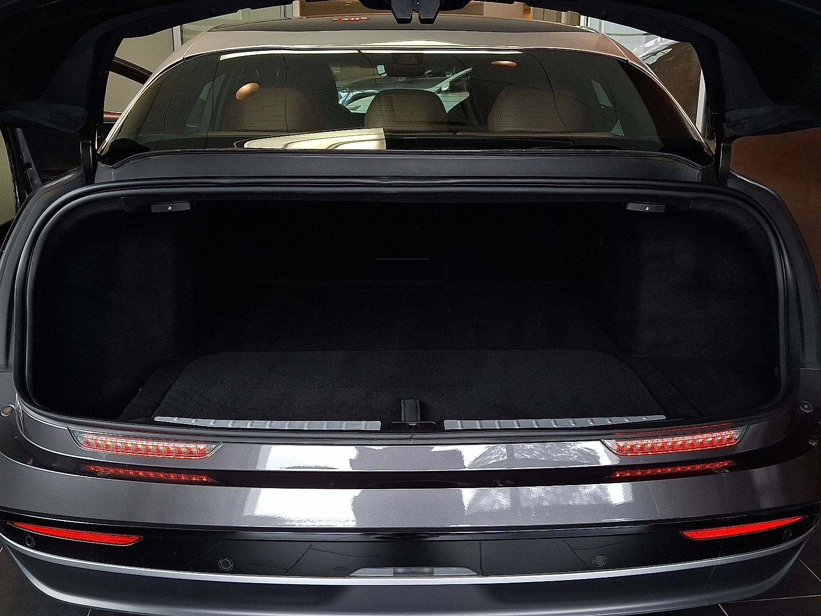 2022 Lucid Air Grand Touring photo 27