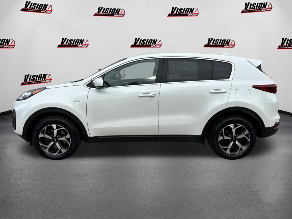 2022 Kia Sportage LX photo 2