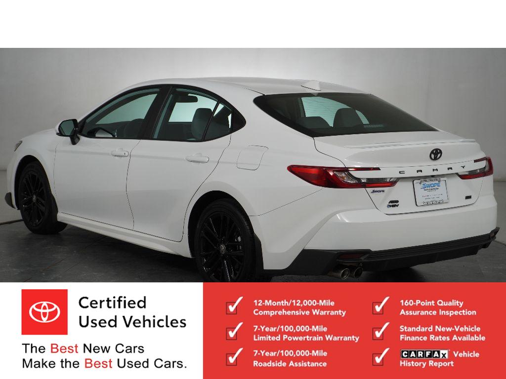 2025 Toyota Camry Hybrid SE photo 3