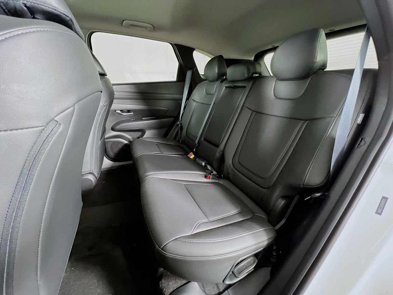 2025 Hyundai Tucson SEL Convenience photo 11