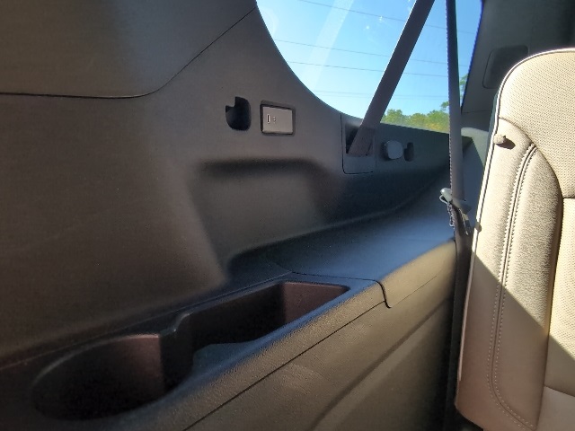 2024 Chevrolet Suburban Premier photo 55