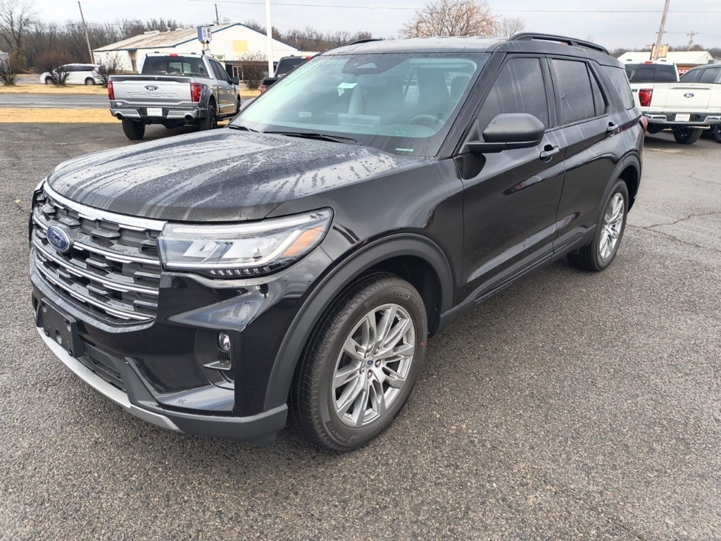 2026 Ford Explorer Active's photo